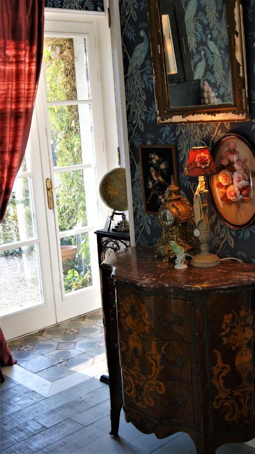Bed and Breakfast Un Parfum De Violette Fourneville Экстерьер фото