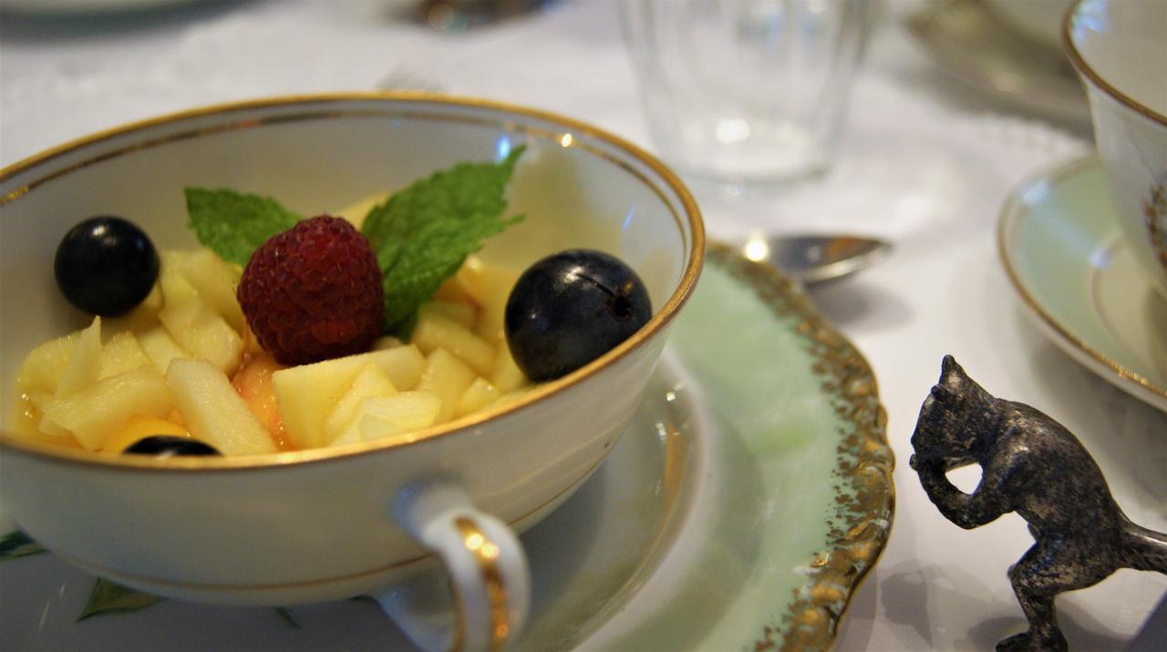 Bed and Breakfast Un Parfum De Violette Fourneville Экстерьер фото